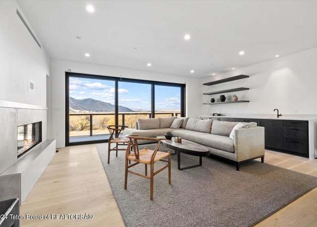 Property at 420 Hidden Dr, Jackson, WY 83001, 3 beds, 3.5 baths