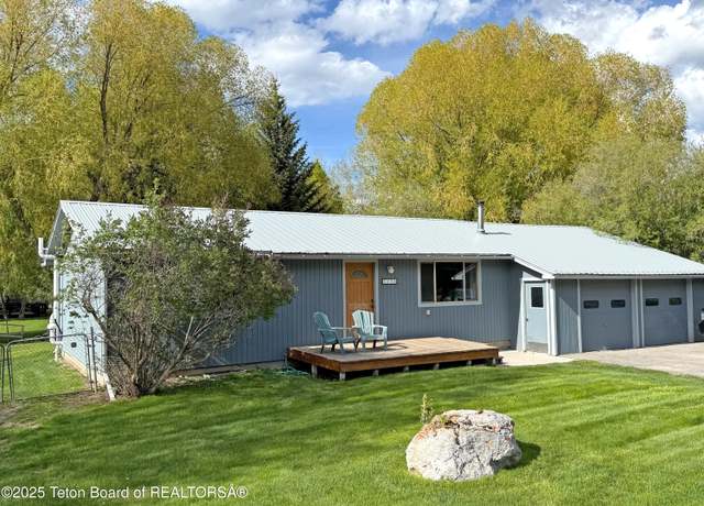 Property at 335 E Hansen Ave, Jackson, WY 83001, 4 beds, 2 baths