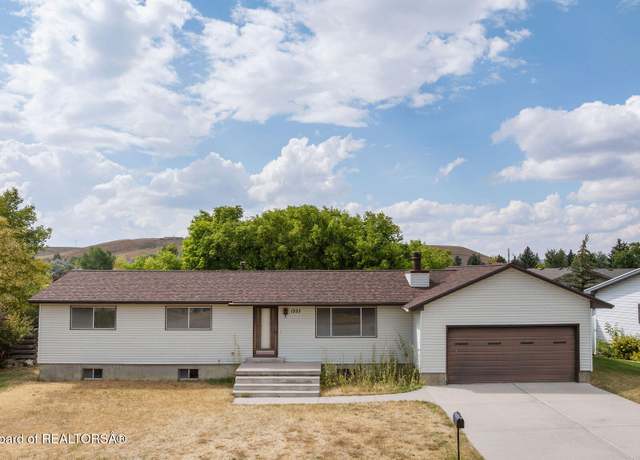 Property at 1333 4th Ave W, Kemmerer, WY 83101, 4 beds, 3 baths