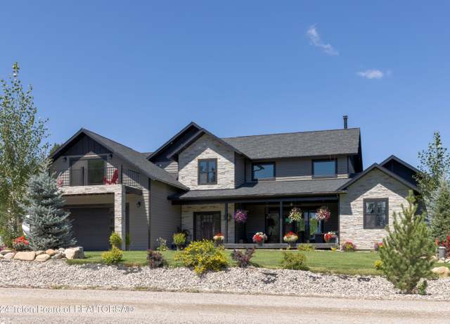 Property at 86 Caribou Dr, Alpine, WY 83128, 4 beds, 3.5 baths