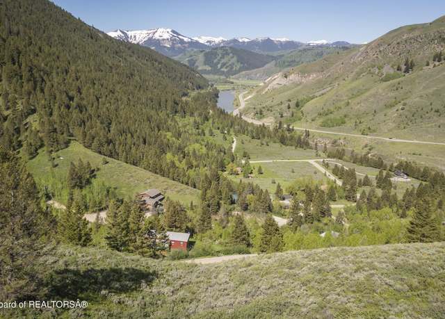 Property at 1255 E Deer Dr, Jackson, WY 83001