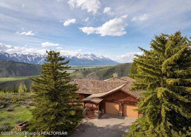 Property at 195 W Wolf Dr, Jackson, WY 83001, 4 beds, 4 baths