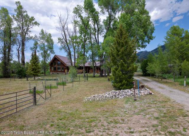 Property at 205 Betsy Ct, Bedford, WY 83112, 3 beds, 2.5 baths