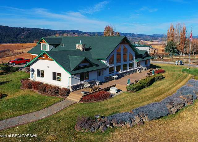 Property at 87 Rayco Dr, Thayne, WY 83127, 4 beds, 2 baths