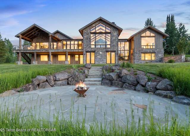 Property at 5075 W Eagle Rd, Wilson, WY 83014, 5 beds, 6 baths