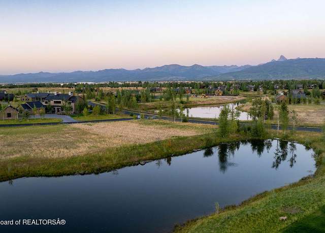 Property at 1065 Shasta Daisy Ct, Driggs, ID 83422