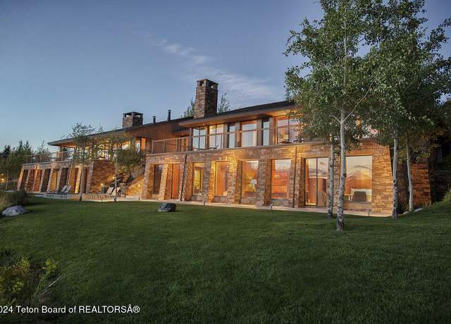 Property at 1605 N Amangani Dr, Jackson, WY 83001, 5 beds, 5.5 baths