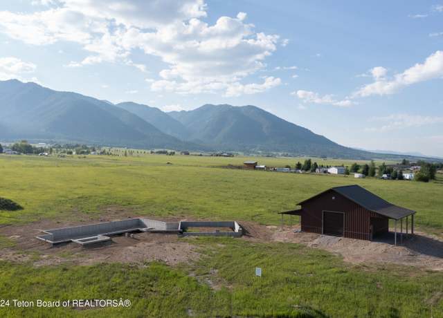 Property at 989 Stockman Rd, Etna, WY 83118