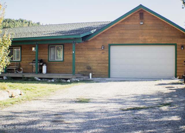 Property at 619 Snake River Dr, Alpine, WY 83128, 3 beds, 2 baths