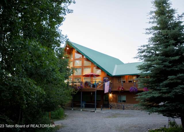 Property at 144 Roberts Rd, Etna, WY 83118, 5 beds, 4.5 baths