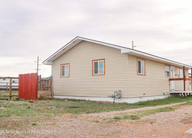 Property at 510 Rakestraw Ave, Marbleton, WY 83113, 3 beds, 1 bath