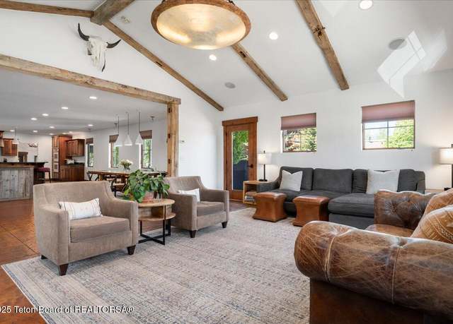 Property at 605 Cache Creek Dr, Jackson, WY 83001, 5 beds, 4.5 baths