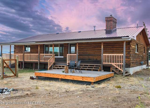 Property at 9370 Hwy 191, Pinedale, WY 82941, 3 beds, 2 baths