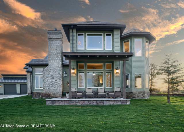 Property at 26 Birdie Ln, Pinedale, WY 82941, 4 beds, 2.5 baths