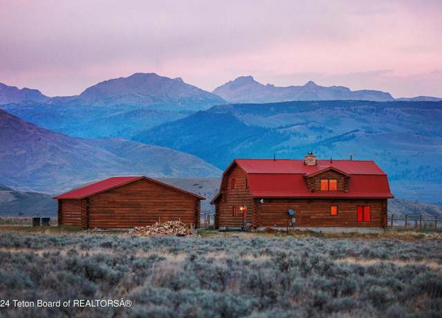 Property at 5 Black Bear Rd, Pinedale, WY 82941, 5 beds, 2 baths