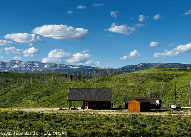 Property at 34 Gros Ventre Dr, Bondurant, WY 82922, 4 beds, 1 bath