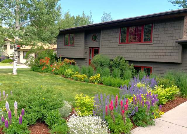 Property at 465 E Hansen Ave, Jackson, WY 83001, 3 beds, 2 baths