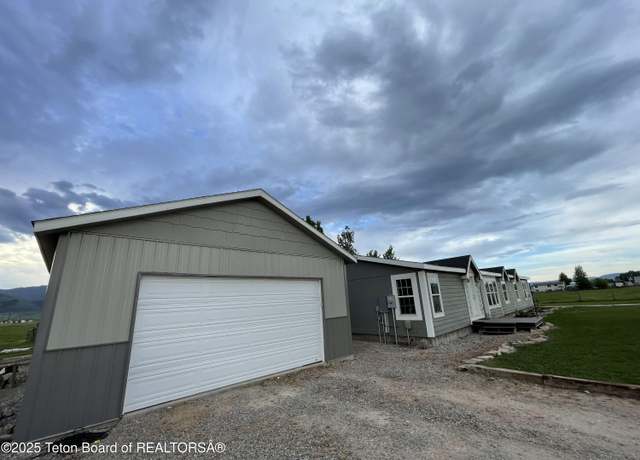 Property at 350 Worton Ln, Auburn, WY 83111, 4 beds, 2 baths