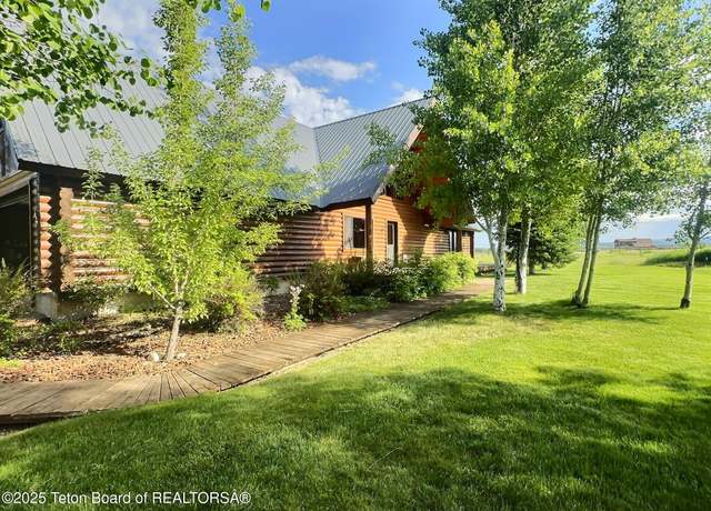 Property at 876 Wild Cat Loop, Driggs, ID 83422, 3 beds, 2.5 baths