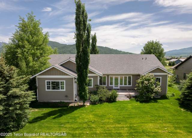 Property at 216 Columbine St, Alpine, WY 83128, 4 beds, 2.5 baths