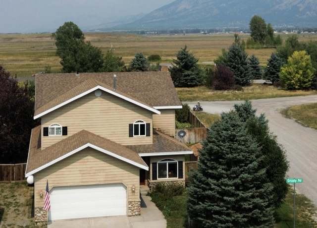 Property at 417 Grizzly Rd, Thayne, WY 83127, 3 beds, 2.5 baths
