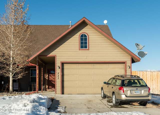 Property at 823 Austin Ln, Pinedale, WY 82941, 3 beds, 2 baths