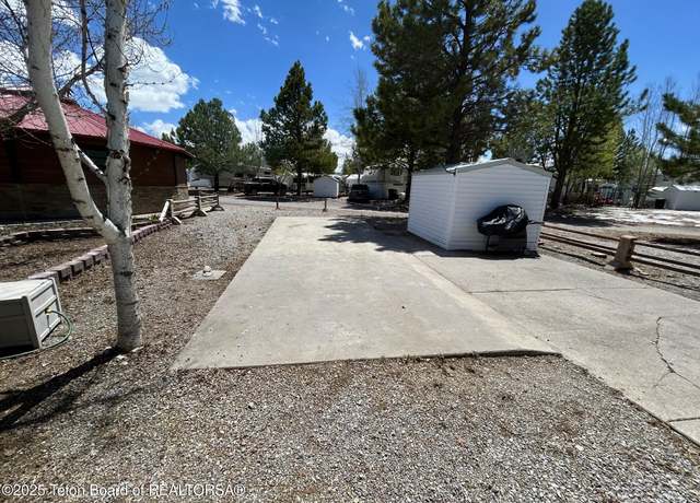 Property at 406 Horseshoe Ln, Thayne, WY 83127