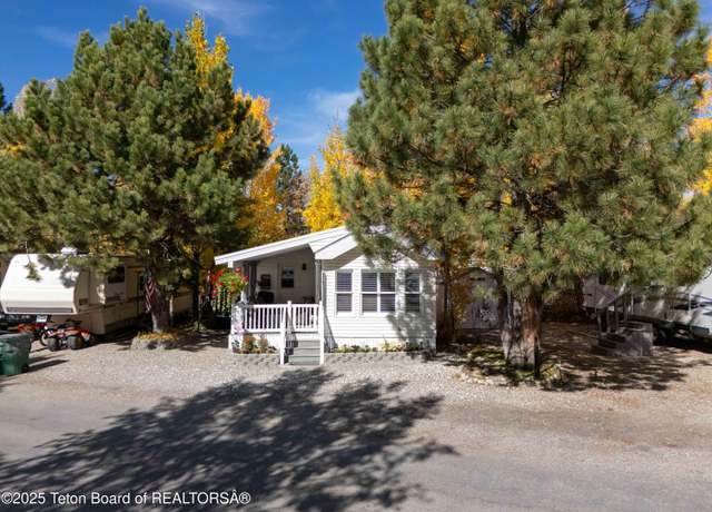 Property at 378 Rim Rd, Thayne, WY 83127, 1 bed, 1 bath