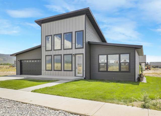 Property at 1045 Iroquois Ave, Driggs, ID 83422, 3 beds, 2 baths