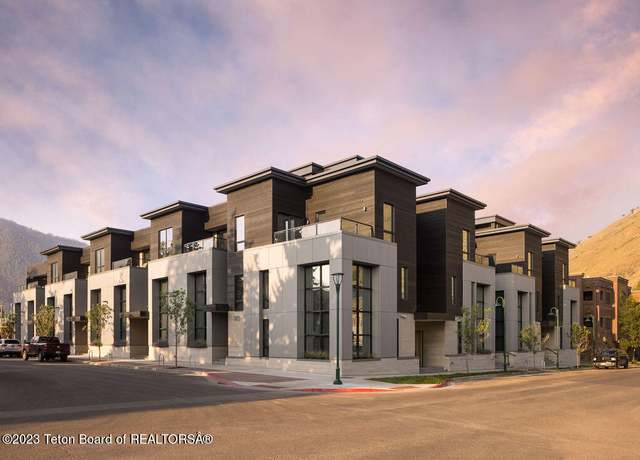 Property at 165 N Glenwood St #31, Jackson, WY 83001, 3 beds, 3.5 baths