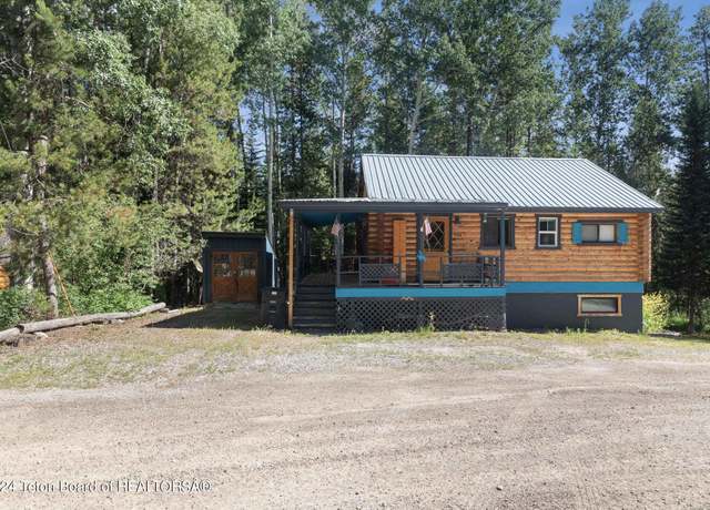 Property at 704 Sunset Dr, Alpine, WY 83128, 2 beds, 2 baths