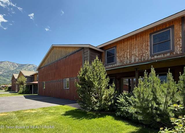 Property at 322 Airport Dr #3, Alpine, WY 83128, 2 beds, 2.5 baths