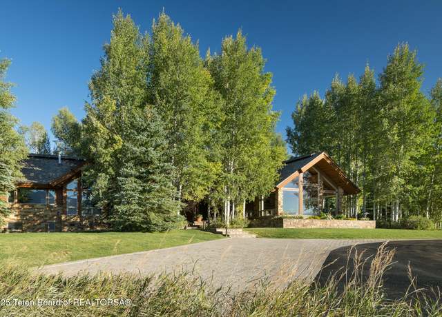 Property at 2540 Trader Rd, Jackson, WY 83001, 4 beds, 6 baths