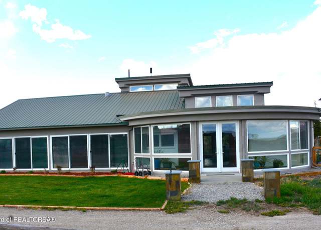 Property at 24 Granite Ln, Pinedale, WY 82941, 3 beds, 3 baths