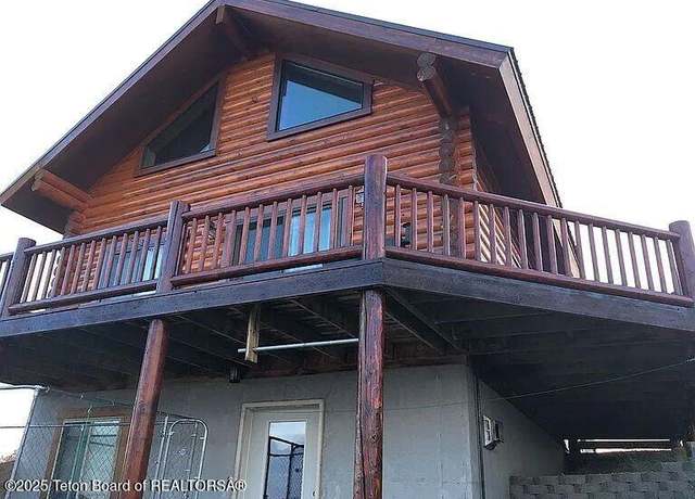 Property at 201 Sauk Trl, Pinedale, WY 82941, 2 beds, 2 baths