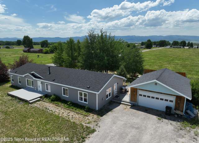 Property at 495 E Garnet Ave, Driggs, ID 83422, 5 beds, 2 baths