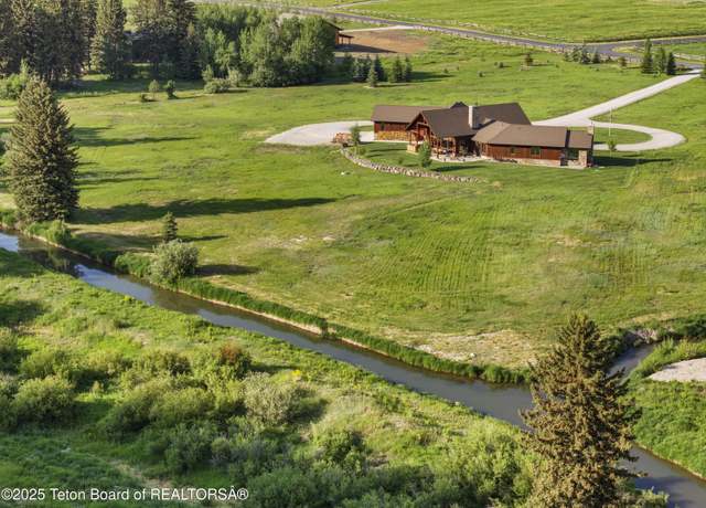 Property at 450 Salt River Ranch Ln, Thayne, WY 83127, 4 beds, 3.5 baths