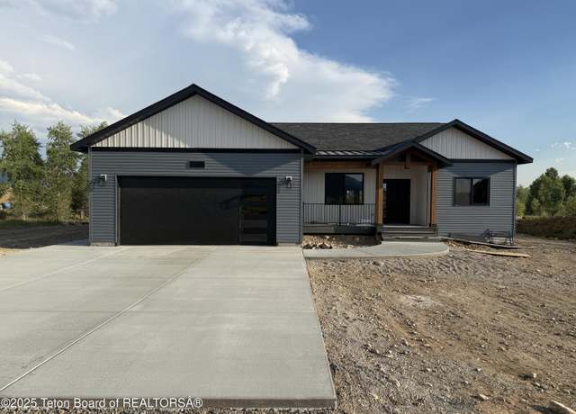 Property at 429 Butte Dr, Star Valley Ranch, WY 83127, 3 beds, 2 baths