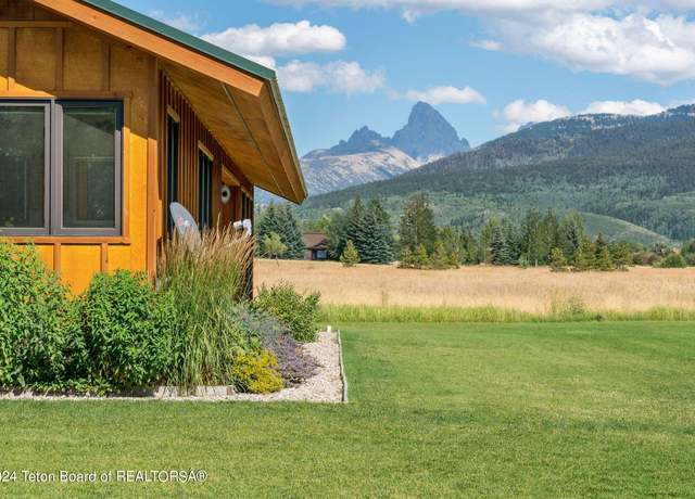 Property at 1820 Fall Line Dr, Driggs, ID 83422, 3 beds, 1.5 baths