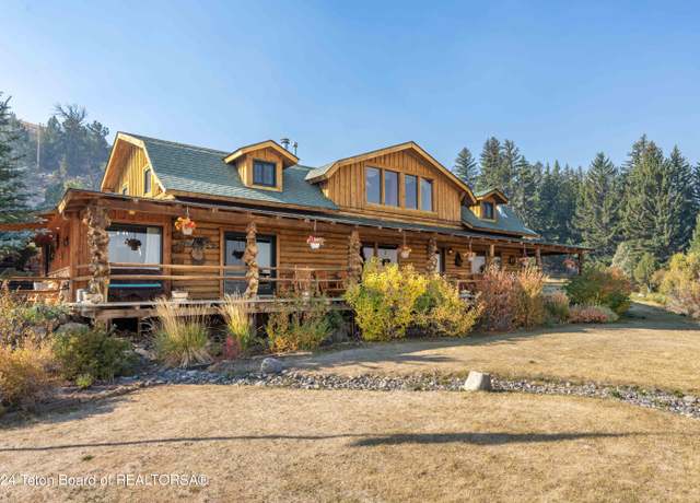 Property at 65 Bald Rd, Dubois, WY 82513, 5 beds, 3 baths