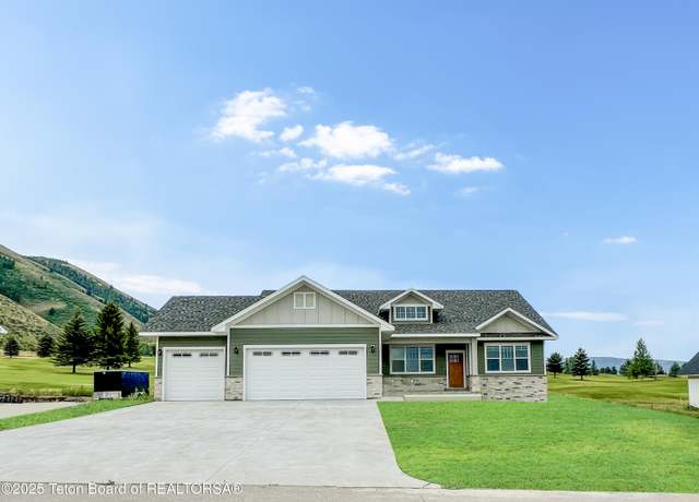 Property at 127 E Papworth Ln, Afton, WY 83110, 4 beds, 2 baths