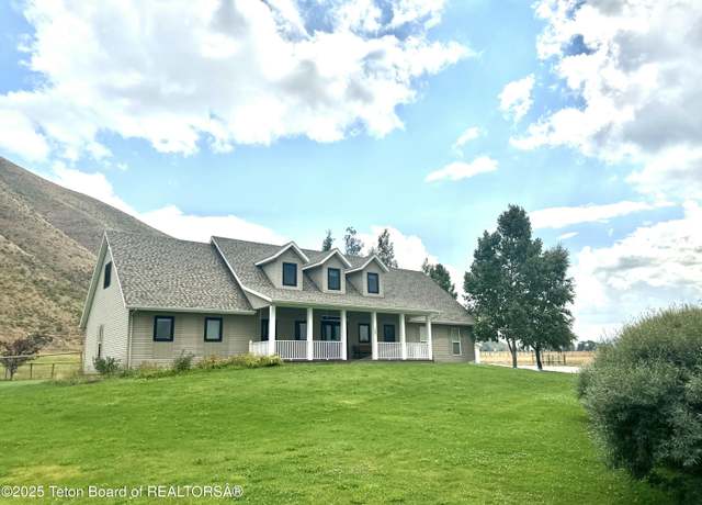 Property at 187 Foothill Dr, Afton, WY 83110, 6 beds, 4.5 baths