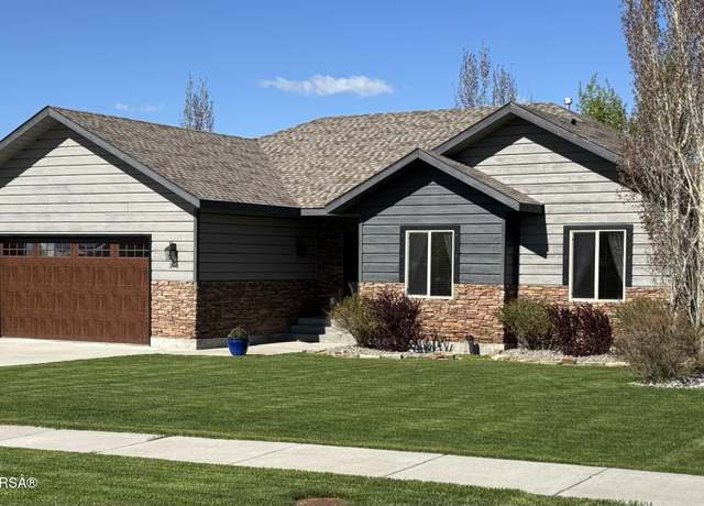 Property at 398 Palisade Trl, Driggs, ID 83422, 5 beds, 3 baths