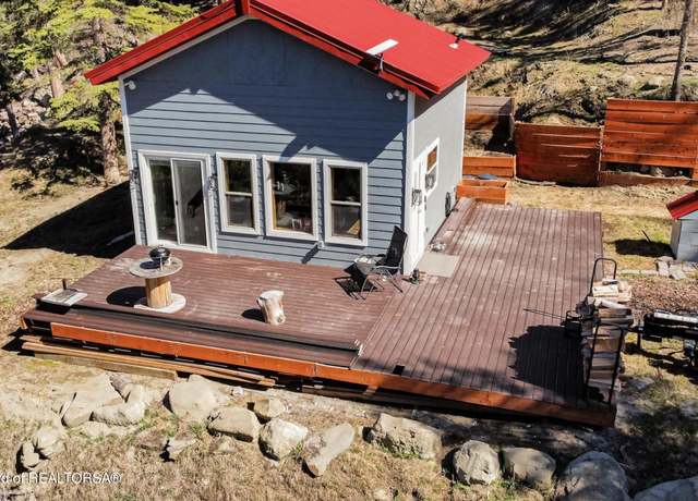 Property at 8 Meeks Rd, Dubois, WY 82513, 1 bed, 1 bath