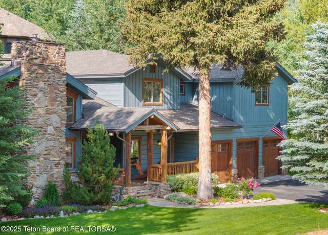 Property at 445 Aspen Ridge Trl, Alpine, WY 83128, 4 beds, 3 baths