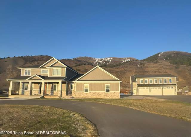 Property at 233 Young Ln, Afton, WY 83110, 3 beds, 2.5 baths