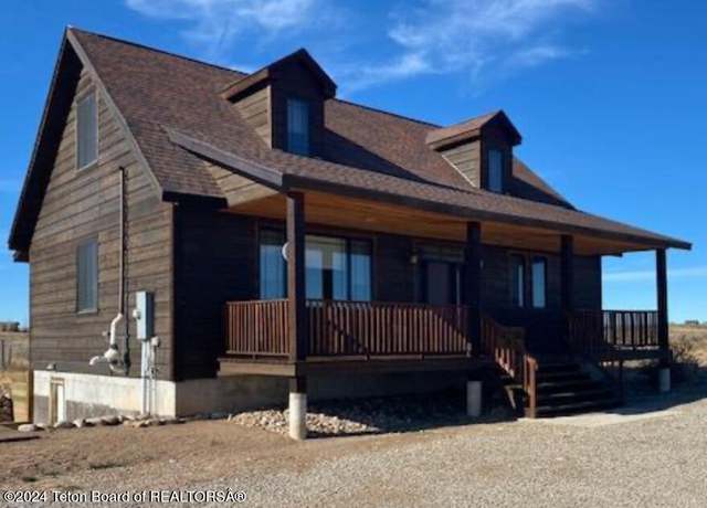 Property at 8 S Kicking Bird Rd, Pinedale, WY 82941, 4 beds, 3.5 baths