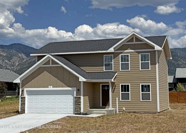 Property at 147 Caribou Peak Lp Loop, Etna, WY 83118, 4 beds, 2.5 baths