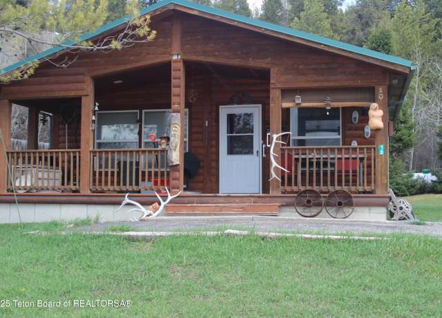 Property at 10 Foothill Blvd, Alpine, WY 83128, 2 beds, 1 bath