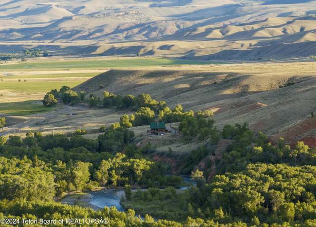 Property at 581 E Fork Rd, Dubois, WY 82513, 4 beds, 3.5 baths